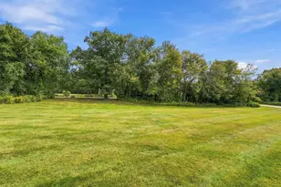 20 Oakridge Dr, Londonderry, NH 03053 - Photo 25