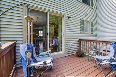 33 Eastmeadow Way, Manchester, NH 03109 - Photo 31