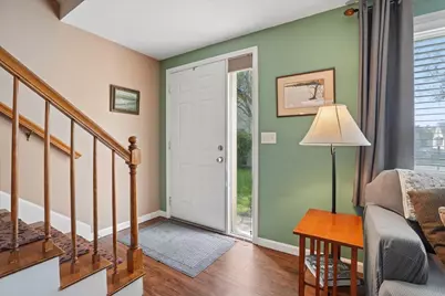 33 Eastmeadow Way, Manchester, NH 03109 - Photo 3