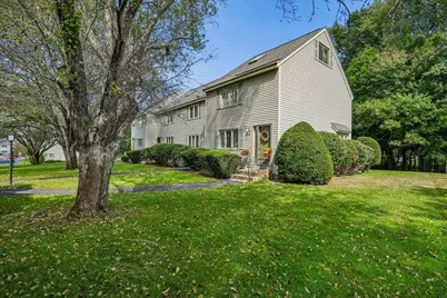 33 Eastmeadow Way, Manchester, NH 03109 - Photo 33