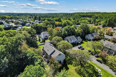 33 Eastmeadow Way, Manchester, NH 03109 - Photo 37