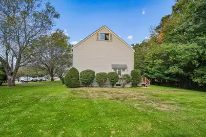 33 Eastmeadow Way, Manchester, NH 03109 - Photo 35