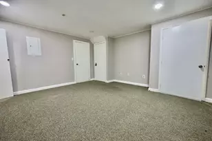 509 Elmwood Dr, Hudson, NH 03051 - Photo 15