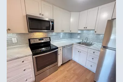 509 Elmwood Drive, Hudson, NH 03051 - Photo 7