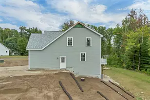 279 Sterling Dr, Laconia, NH 03246 - Photo 9