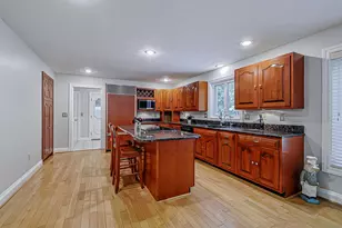 33 Indian Rock Rd, Nashua, NH 03063 - Photo 27