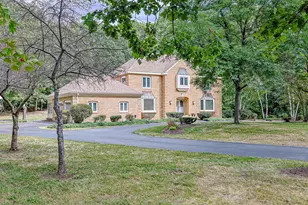 33 Indian Rock Rd, Nashua, NH 03063 - Photo 1