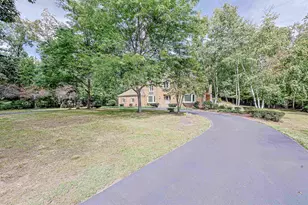 33 Indian Rock Rd, Nashua, NH 03063 - Photo 9