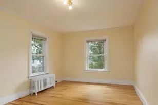 16 Bay St, Claremont, NH 03743 - Photo 11