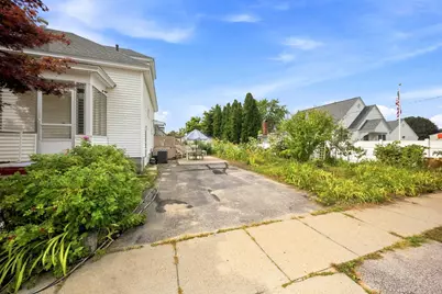 663 Amory Street, Manchester, NH 03102 - Photo 7
