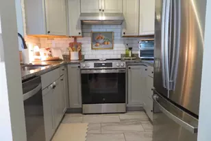 34 Pimlico Ct, Bedford, NH 03110 - Photo 5