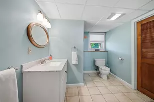 340 Charlotte St, Manchester, NH 03103 - Photo 23