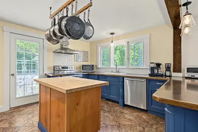70 Winnicutt Road, Stratham, NH 03855 - Photo 9