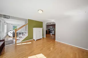 93 Highland St, Candia, NH 03034 - Photo 9
