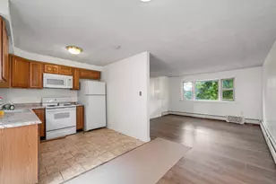 4 Brookfield Dr, Hudson, NH 03051 - Photo 5