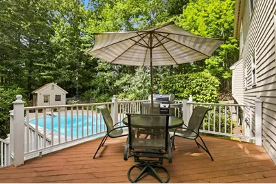 35 Hyacinth Drive, Nashua, NH 03062 - Photo 11
