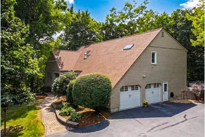 35 Hyacinth Drive, Nashua, NH 03062 - Photo 3