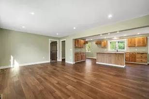 12 Lacourse St, Plymouth, NH 03264 - Photo 5