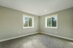 12 Lacourse St, Plymouth, NH 03264 - Photo 15