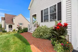 5 Blossom Ln, Stratham, NH 03885 - Photo 5