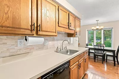 33 Meadowview Circle, Nashua, NH 03062 - Photo 11