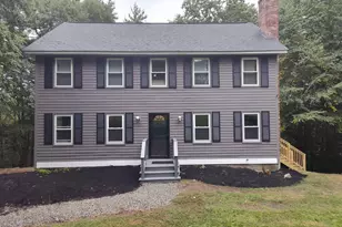 27 Hampshire Dr, Derry, NH 03038 - Photo 1