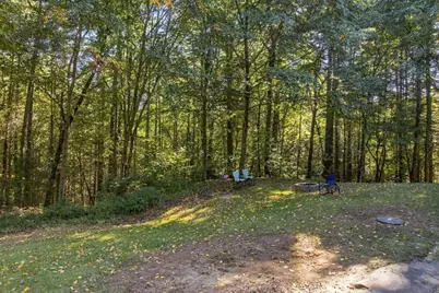 27 Hampshire Drive, Derry, NH 03038 - Photo 5