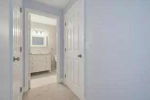 2 Northbrook Dr, Manchester, NH 03102 - Photo 11