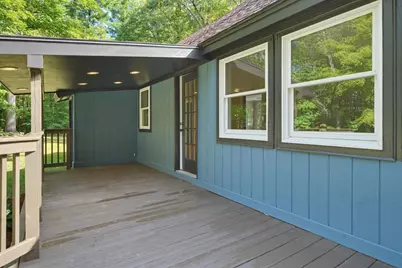195 Pleasant Street, Epping, NH 03042 - Photo 9