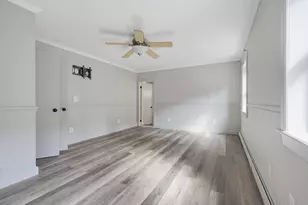 195 Pleasant St, Epping, NH 03042 - Photo 29
