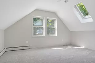195 Pleasant St, Epping, NH 03042 - Photo 33