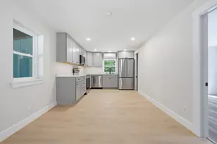 195 Pleasant St, Epping, NH 03042 - Photo 21