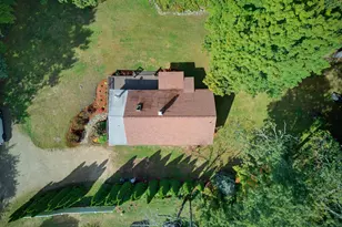 195 Pleasant St, Epping, NH 03042 - Photo 13