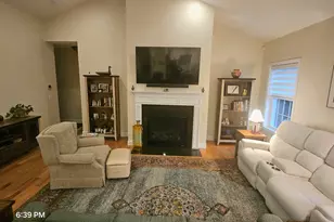 81 Bentley Wy, Manchester, NH 03102 - Photo 3