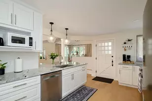 375 Island Pond Rd, Derry, NH 03038 - Photo 9