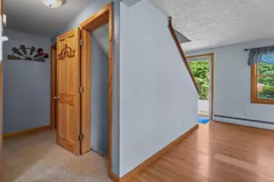 27 Glenridge Ave, Goffstown, NH 03045 - Photo 5