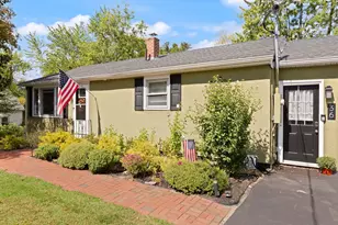 36 E Glenwood St, Nashua, NH 03060 - Photo 3