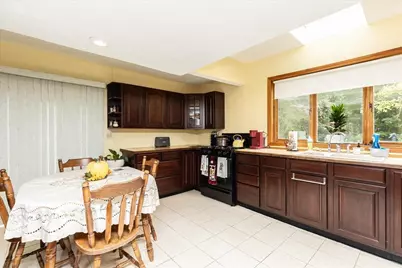 9 Beaver Lake Road, Derry, NH 03038 - Photo 5