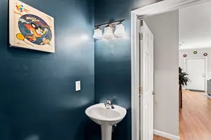9 Falkland Pl, Portsmouth, NH 03801 - Photo 31