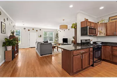 9 Falkland Place #A2, Portsmouth, NH 03801 - Photo 5