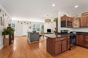 9 Falkland Pl, Portsmouth, NH 03801 - Photo 5