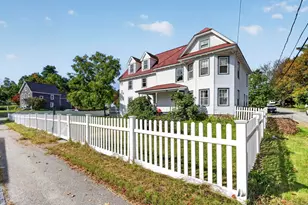 38 High St, Derry, NH 03038 - Photo 5