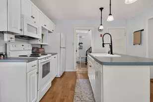 38 High St, Derry, NH 03038 - Photo 11