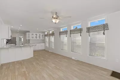 29 Lowell Road #25, Salem, NH 03079 - Photo 5