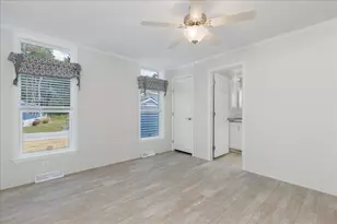 29 Lowell Rd, Salem, NH 03079 - Photo 17