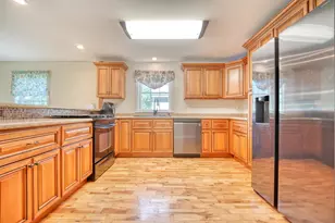 24 Broad Cv Dr, Concord, NH 03301 - Photo 13