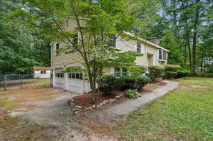 2 Nightingale Ln, Litchfield, NH 03052 - Photo 5