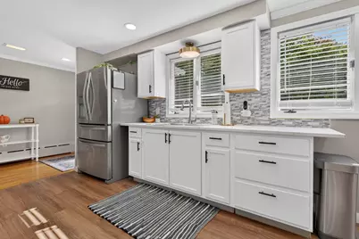 39 Oak Street, Rochester, NH 03839 - Photo 5