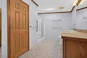 2 Freedom Dr, Dover, NH 03820 - Photo 19