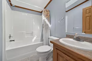 2 Freedom Dr, Dover, NH 03820 - Photo 23